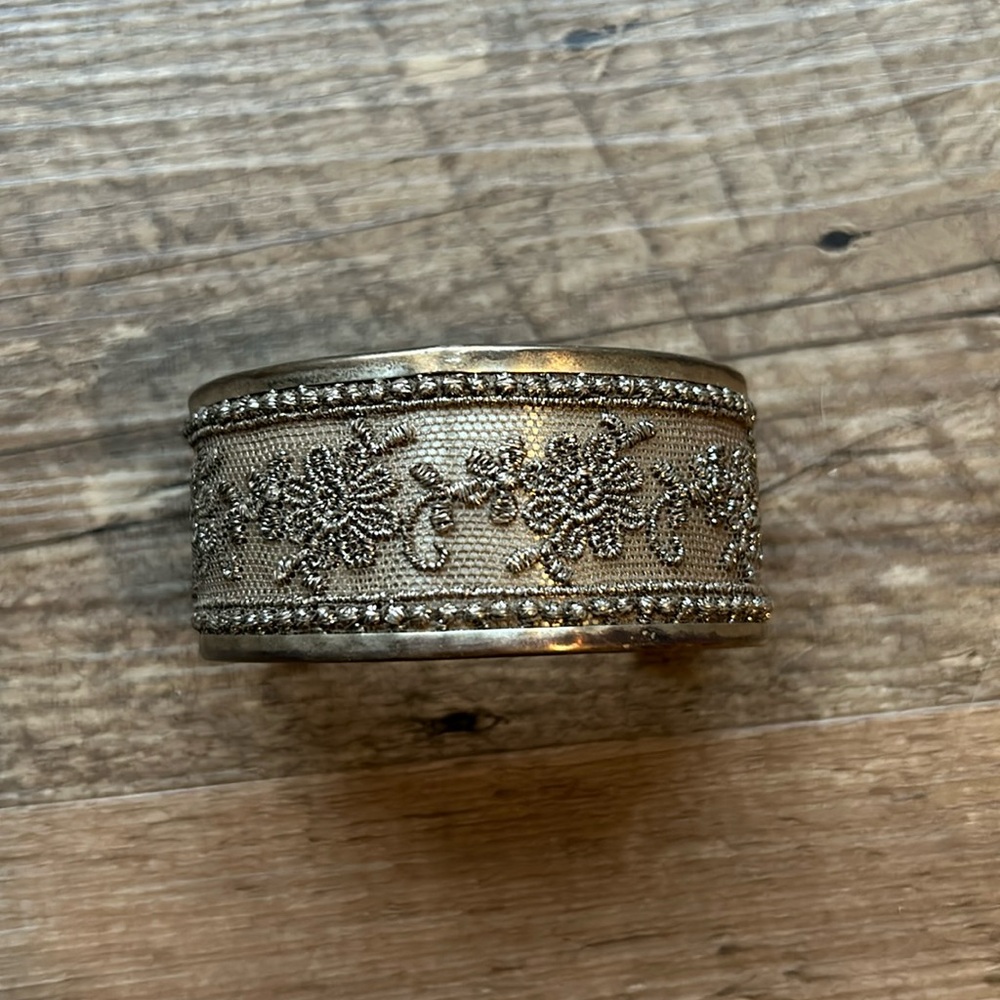 Chan Luu .925 cuff brac